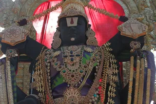 http://nithyananda.org/sites/default/files/photo-gallery/2015-03mar-10th-nithyananda-diary_IMG_4065_bidadi-temple-lord%20venkataswara.JPG
