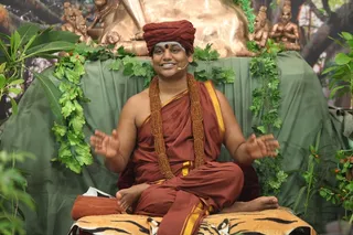 http://nithyananda.org/sites/default/files/photo-gallery/2015-03mar-13th-nithyananda-diary_IMG_4487_bidadi-satsang-swamiji.JPG
