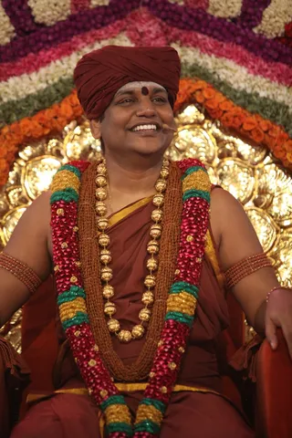 http://nithyananda.org/sites/default/files/photo-gallery/2015-03mar-15th-nithyananda-diary_IMG_4601_pondicherry-kalpataru-swamiji.JPG