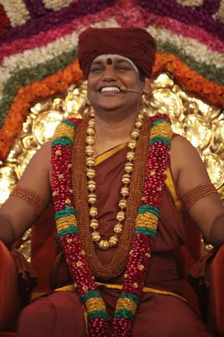 http://nithyananda.org/sites/default/files/photo-gallery/2015-03mar-15th-nithyananda-diary_IMG_4604_pondicherry-kalpataru-swamiji.JPG