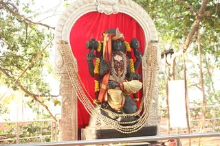 http://nithyananda.org/sites/default/files/photo-gallery/2015-03mar-18th-nithyananda-diary_IMG_4836_bidadi-temple-lord%20dakshinamurthy.JPG