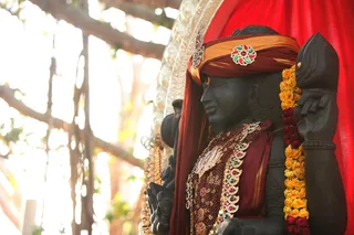 http://nithyananda.org/sites/default/files/photo-gallery/2015-03mar-18th-nithyananda-diary_IMG_4838_bidadi-temple-lord-dakshinamuthy.JPG