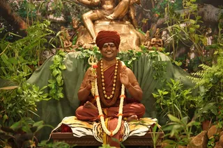 http://nithyananda.org/sites/default/files/photo-gallery/2015-03mar-20th-nithyananda-diary_IMG_5176_bidadi-satsang-swamiji.JPG