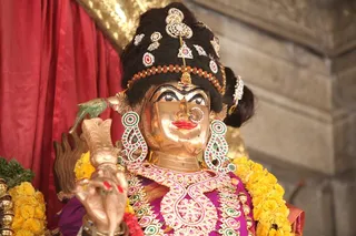 http://nithyananda.org/sites/default/files/photo-gallery/2015-03mar-21st-nithyananda-diary_IMG_5343_bidadi-temple-anandaswari_1.JPG