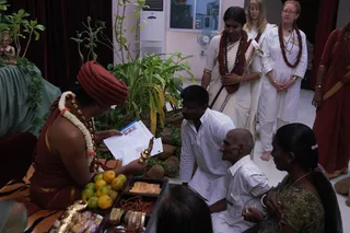 http://nithyananda.org/sites/default/files/photo-gallery/2015-03mar-26th-nithyananda-diary_IMG_6214_bidadi-satsang-swamiji.jpg