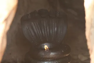 http://nithyananda.org/sites/default/files/photo-gallery/2015-03mar-28th-nithyananda-diary_IMG_6415_bidadi-temple-naga-dipam.JPG