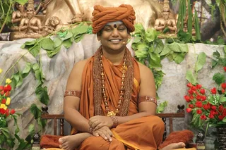 http://nithyananda.org/sites/default/files/photo-gallery/2015-04apr-13th-nithyananda-diary_IMG_9120_bidadi-satsang-swamiji.JPG