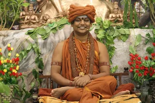 http://nithyananda.org/sites/default/files/photo-gallery/2015-04apr-13th-nithyananda-diary_IMG_9145_bidadi-satsang-swamiji.JPG