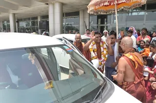 Swamijis Varanasi Arrival