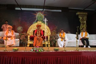 http://nithyananda.org/sites/default/files/photo-gallery/2015-05may-09th-nithyananda-diary_IMG_7923_varanasi-vishwanatha-annapurna-heads-welcome.JPG