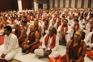 http://nithyananda.org/sites/default/files/photo-gallery/2015-05may-14th-nithyananda-diary_IMG_0808_varanasi-satsang-swamiji.JPG