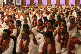 http://nithyananda.org/sites/default/files/photo-gallery/2015-05may-16th-nithyananda-diary_IMG_1487_varanasi-satsang-swamiji.JPG