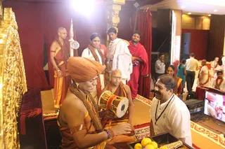 http://nithyananda.org/sites/default/files/photo-gallery/2015-05may-20th-nithyananda-diary_IMG_2654_varanasi-satsang-swamiji.JPG