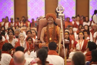 http://nithyananda.org/sites/default/files/photo-gallery/2015-05may-20th-nithyananda-diary_IMG_2716_varanasi-sri-vidya-pooja-swamiji.JPG