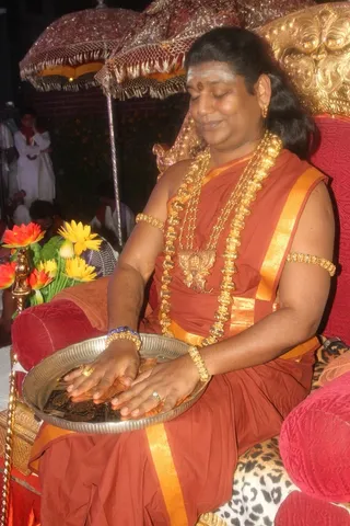 http://nithyananda.org/sites/default/files/photo-gallery/2015-05may-20th-nithyanda-diary_IMG_2958_varanasi-sri-vidya-homa.JPG