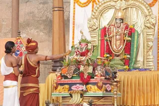 http://nithyananda.org/sites/default/files/photo-gallery/2015-05may-22th-nithyanda-diary_IMG_9034_varanasi-rudra-homa-swamiji.JPG