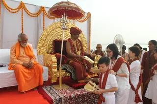 http://nithyananda.org/sites/default/files/photo-gallery/2015-05may-22th-nithyanda-diary_IMG_9545_varanasi-rudra-homa-swamiji.JPG