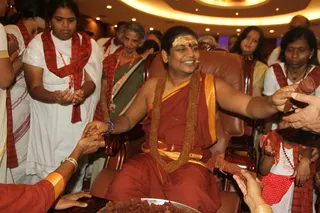 http://nithyananda.org/sites/default/files/photo-gallery/2015-05may-24th-nithyanda-diary_IMG_4771_varanasi-ia-swamiji.JPG
