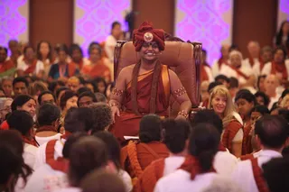 http://nithyananda.org/sites/default/files/photo-gallery/2015-05may-25th-nithyanda-diary_IMG_4816_varanasi-ia-swamiji.JPG