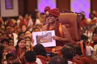 http://nithyananda.org/sites/default/files/photo-gallery/2015-05may-25th-nithyanda-diary_IMG_4859_varanasi-ia-swamiji.JPG