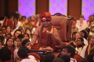 http://nithyananda.org/sites/default/files/photo-gallery/2015-05may-25th-nithyanda-diary_IMG_4872_varanasi-ia-swamiji.JPG
