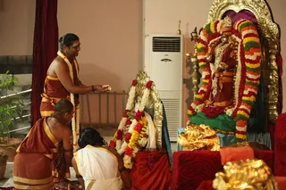 http://nithyananda.org/sites/default/files/photo-gallery/2015-05may-3rd-nithyananda-diary_IMG_7296_bidadi-janapal-nithyanandapoorinima-swamiji.JPG