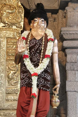 http://nithyananda.org/sites/default/files/photo-gallery/2015-06jun-19th-nithyananda-diary_IMG_9996_bidadi-temple-kapila-muni.JPG