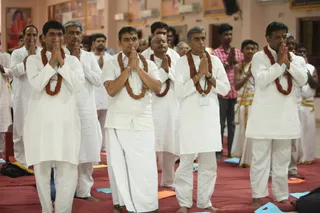 http://nithyananda.org/sites/default/files/photo-gallery/2015-06jun-20th-nithyananda-diary_IMG_9915_bidadi-ndy-day01-participate.JPG