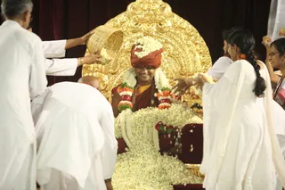 http://nithyananda.org/sites/default/files/photo-gallery/2015-06jun-20th-nithyananda-diary_IMG_9939_bidadi-ndy-day01-swamiji.JPG