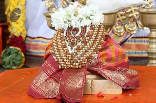 http://nithyananda.org/sites/default/files/photo-gallery/2015-06jun-25th-nithyananda-diary_IMG_1003_bidadi-temple-meeru.JPG