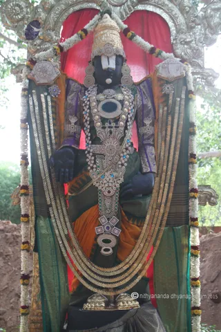 http://nithyananda.org/sites/default/files/photo-gallery/2015-06jun-27th-nithyananda-diary_IMG_9562_bidadi-temple-lord-venkateshwara.JPG
