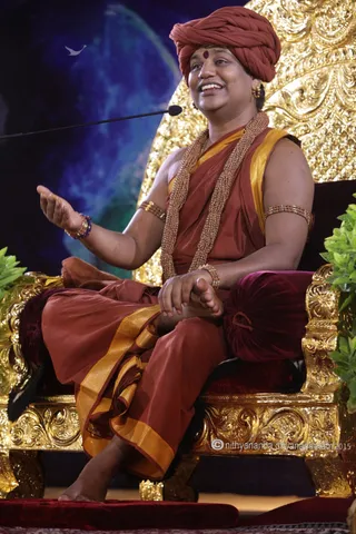 http://nithyananda.org/sites/default/files/photo-gallery/2015-07jul-01st-nithyananda-diary_IMG_1614_varanasi-satsang-swamiji_0.JPG
