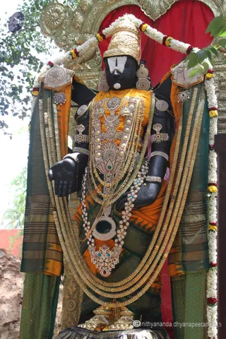 http://nithyananda.org/sites/default/files/photo-gallery/2015-07jul-01st-nithyananda-diary_IMG_9941_bidadi-temple-lord-venkataswara.JPG