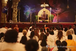 http://nithyananda.org/sites/default/files/photo-gallery/2015-07jul-02nd-nithyananda-diary_IMG_2263_varanasi-satsang-swamiji.JPG