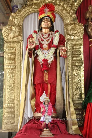 http://nithyananda.org/sites/default/files/photo-gallery/2015-07jul-02nd-nithyananda-diary_IMG_9980_bidadi-temple-swamiji-moorthy.JPG