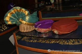 http://nithyananda.org/sites/default/files/photo-gallery/2015-07jul-03rd-nithyananda-diary_IMG_0141_bidadi-temple-abaranam-sacred-ornaments.JPG