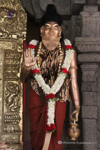http://nithyananda.org/sites/default/files/photo-gallery/2015-07jul-03rd-nithyananda-diary_IMG_0172_bidadi-temple-kapilamuni.JPG