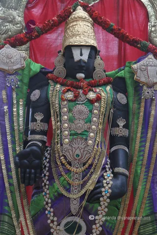http://nithyananda.org/sites/default/files/photo-gallery/2015-07jul-04th-nithyananda-diary_IMG_0258_bidadi-temple-lord-venkateshwara.JPG
