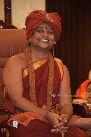 http://nithyananda.org/sites/default/files/photo-gallery/2015-07jul-04th-nithyananda-diary_IMG_3673_varanasi-satsang-swamiji.JPG