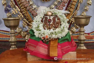 http://nithyananda.org/sites/default/files/photo-gallery/2015-07jul-05th-nithyananda-diary_IMG_0418_bidadi-temple-meeru.JPG