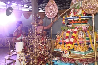 http://nithyananda.org/sites/default/files/photo-gallery/2015-07jul-06th-nithyananda-diary_IMG_4451_varanasi-guru-homa-swamiji_0.JPG