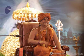 http://nithyananda.org/sites/default/files/photo-gallery/2015-07jul-07th-nithyananda-diary_IMG_4985_varanasi-ia-class-swamiji_0.JPG