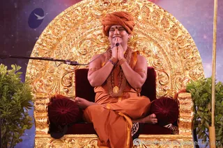 http://nithyananda.org/sites/default/files/photo-gallery/2015-07jul-11th-nithyananda-diary_IMG_6605_varanasi-satsang-swamiji.JPG
