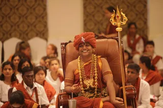 http://nithyananda.org/sites/default/files/photo-gallery/2015-07jul-12th-nithyananda-diary_IMG_7439_varanasi-ia-class-swamiji.JPG