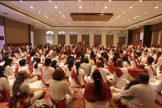 http://nithyananda.org/sites/default/files/photo-gallery/2015-07jul-12th-nithyananda-diary_IMG_7474_varanasi-ia-class-swamiji.JPG