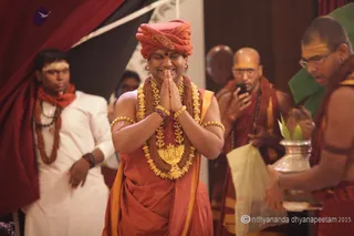 http://nithyananda.org/sites/default/files/photo-gallery/2015-07jul-13th_IMG_7828_varanasi-swamiji-welcomed-for-marriage-ceremony-nithyananda-diary_varanasi-swamiji-blessing-nithyananda-diary.JPG