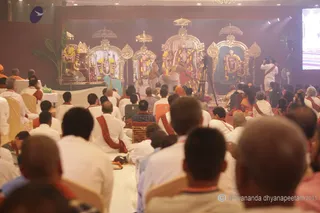 http://nithyananda.org/sites/default/files/photo-gallery/2015-07jul-13th_IMG_7893_varanasi-inner-awakening-participants-witness-marriage-ceremony-nithyananda-diary_varanasi-swamiji-blessing-nithyananda-diary.JPG
