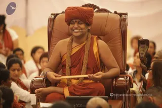 http://nithyananda.org/sites/default/files/photo-gallery/2015-07jul-15th-nithyananda-diary_IMG_8498_varanasai-ia-class-swamiji.JPG