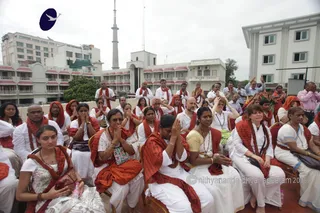 http://nithyananda.org/sites/default/files/photo-gallery/2015-07jul-18th-nithyananda-diary_IMG_9634_varanasi-homa-ia-participants.JPG