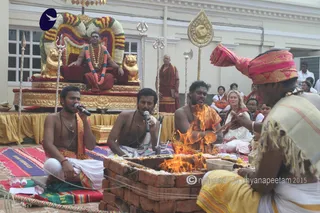 http://nithyananda.org/sites/default/files/photo-gallery/2015-07jul-18th-nithyananda-diary_IMG_9822_varanasi-homa.JPG